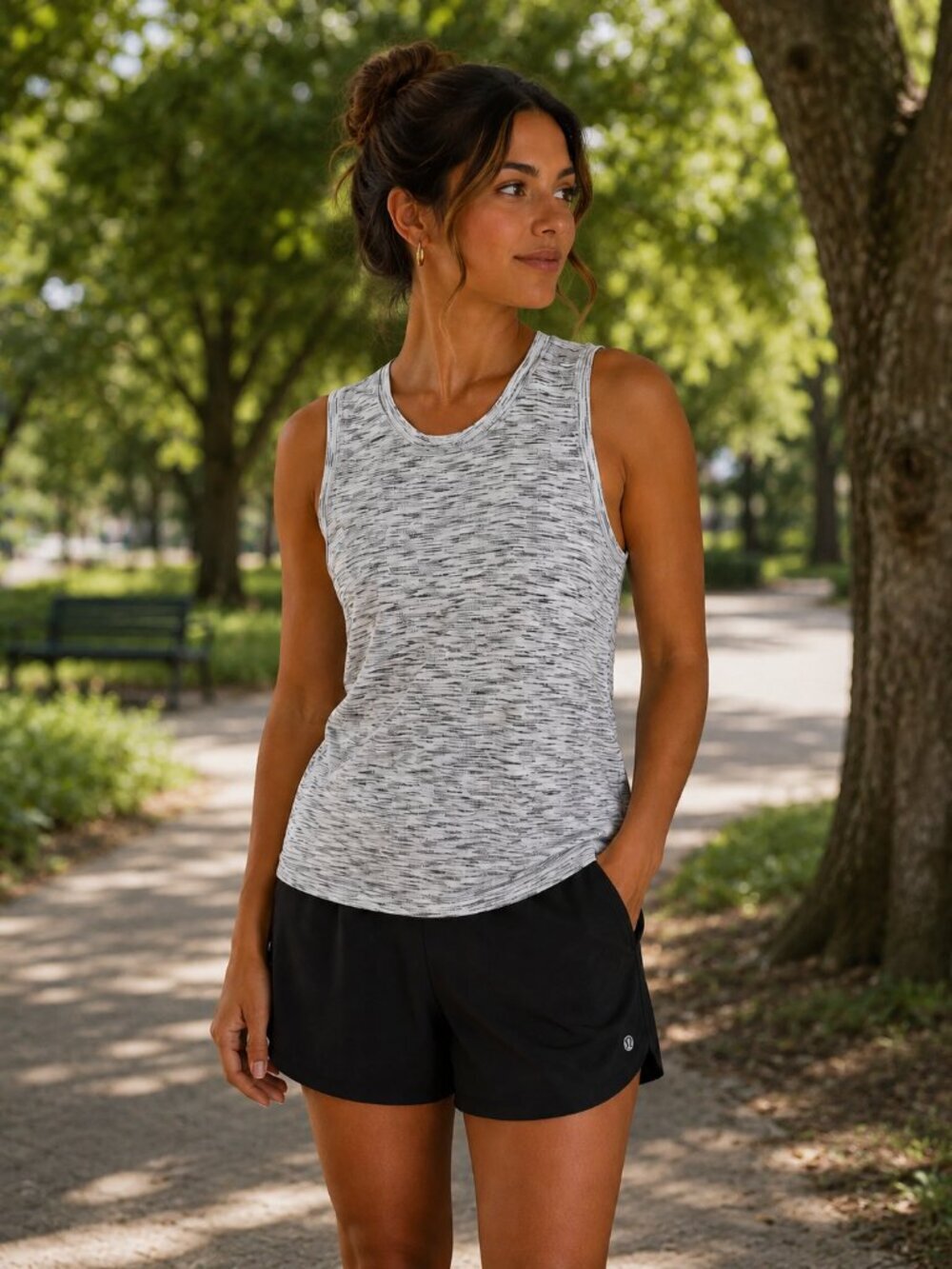 LULULEMON TANK SIZE 4